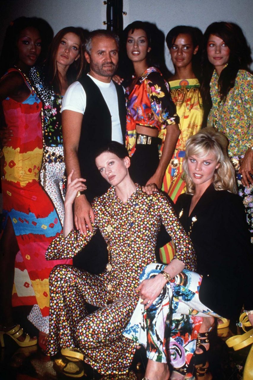 Kirsten McMenamy, Eva Herzigova, Naomi Campbell, Carla Bruni, Gianni Versace, 1992