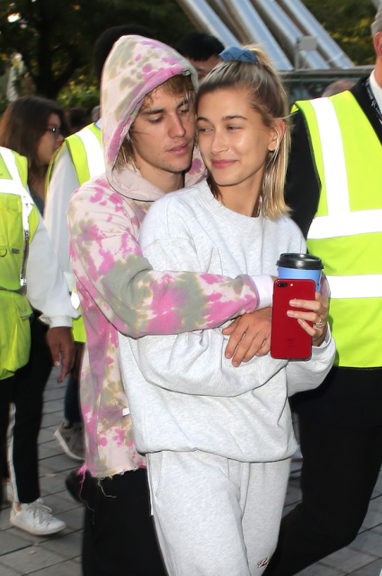 Justin Bieber 親手製作項鍊給 Hailey,再次高調示愛