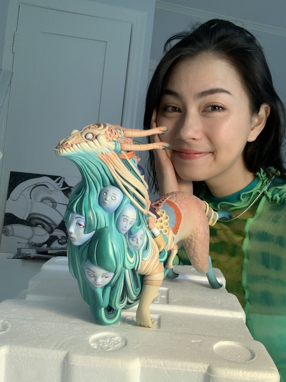 #GenZtoA 混血模特兼插畫家 Unreal.is.me  (Lauren Tsai)：「活在當下，相信自己的直覺，不要被自己的過去或未來束縛。」