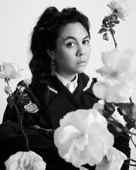 又一矚目聯乘：H&M 邀來 Simone Rocha，將浪漫靈魂注入街頭時尚