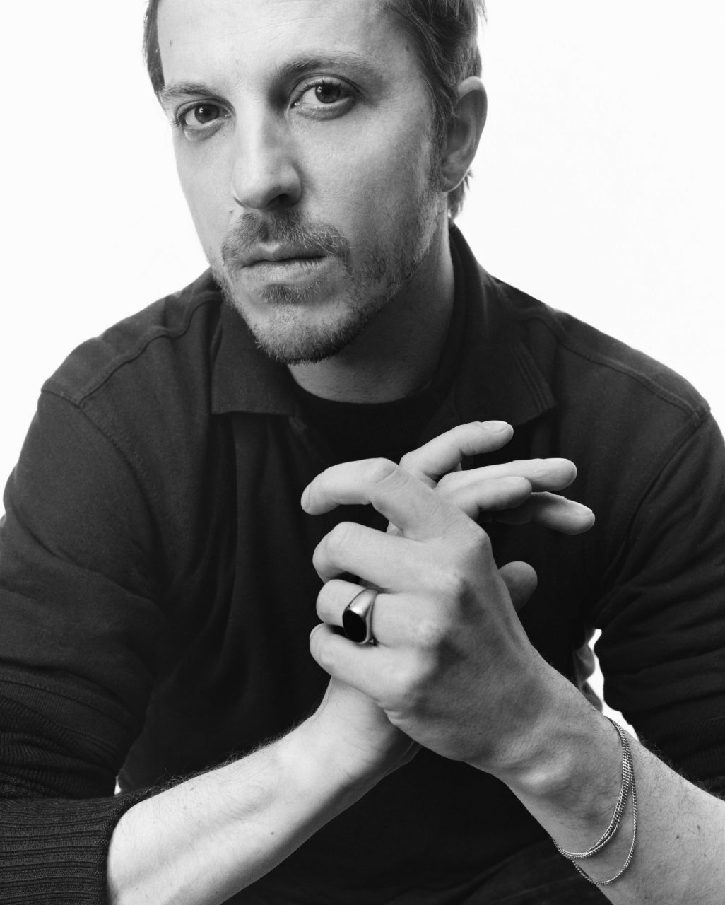 Y/Project 創意總監 Glenn Martens 對 Diesel 的重新構想：「關於性感、樂觀和活躍」