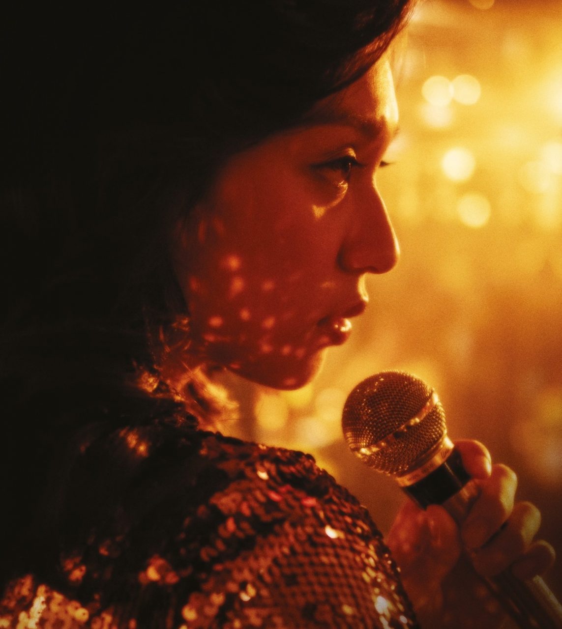 梅艷芳傳奇一生搬上大銀幕：籌備7年終於推出電影，致敬香港一代百變舞台女王！