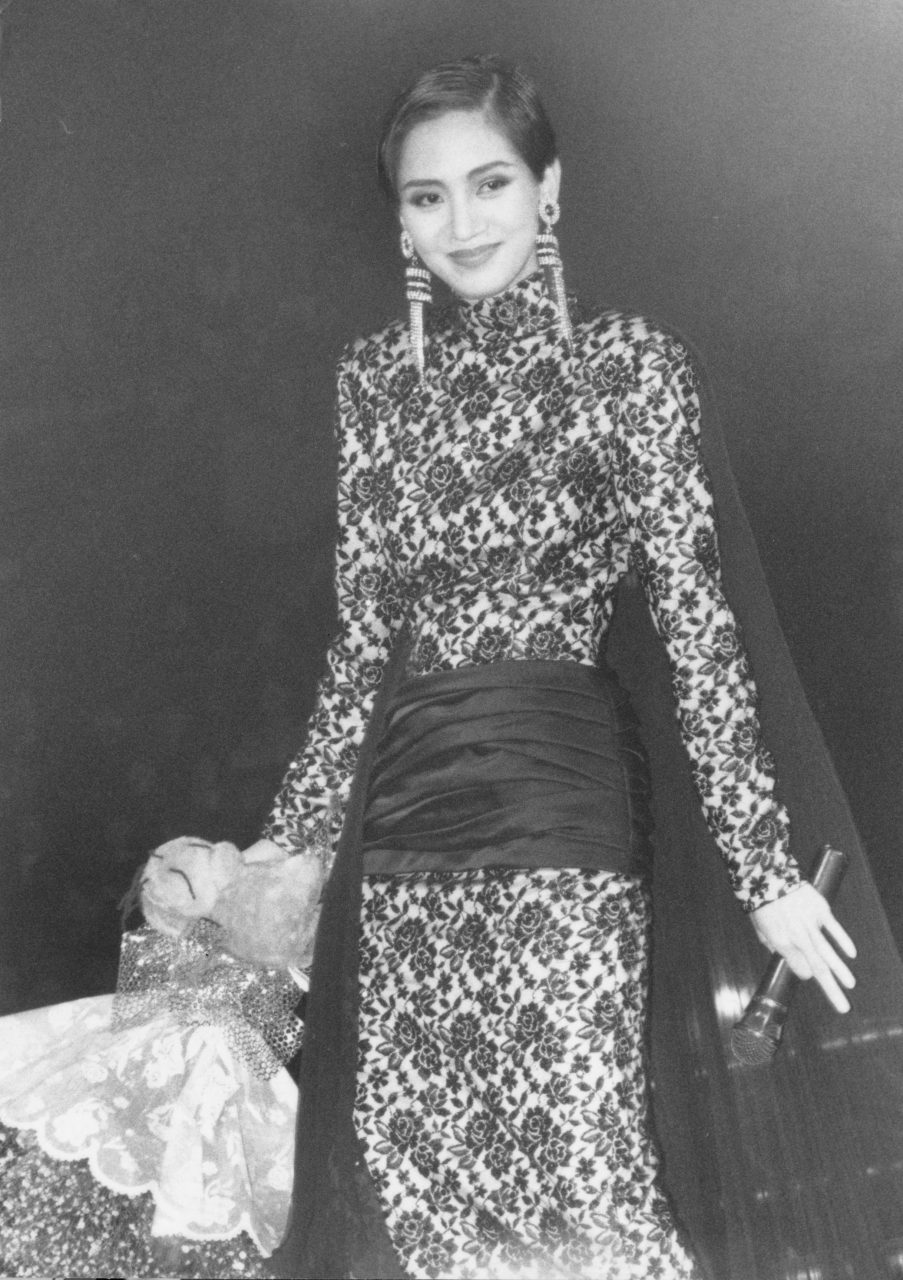 Style File︰「香港的女兒」梅艷芳，以先天優勢的身段和眼神，從台上台下散發的極緻品味