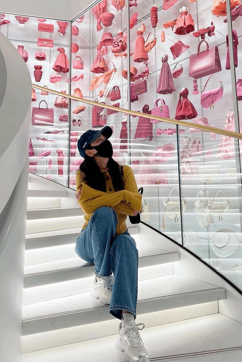 Dior 巴黎蒙田大道30號旗艦店開幕！Anya Taylor-Joy 和 Blackpink Jisoo 率先帶你遊覽翻新