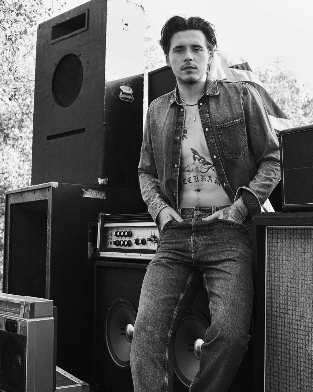 有其父必有其子！Brooklyn Beckham不敗時尚法則：簡約為重、支持綠色時尚、喜歡情侶裝？