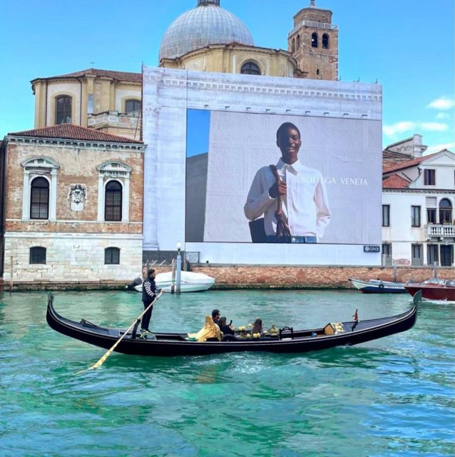 Bottega Veneta 創意總監 Matthieu Blazy 首個廣告登陸威尼斯！背後展示着怎樣的新願景？