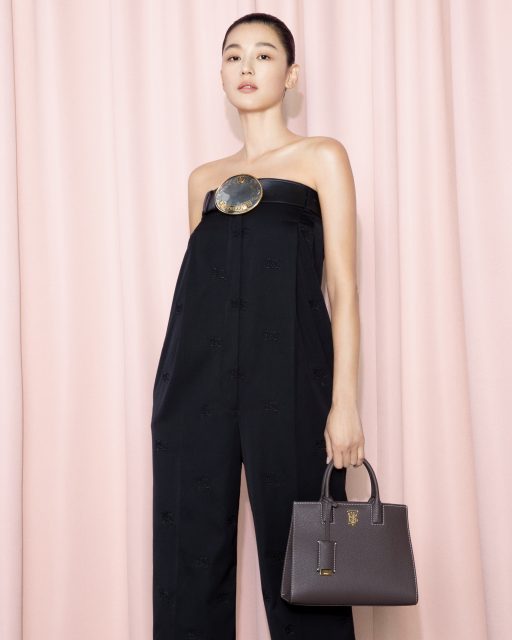 全智賢驚喜成為 Burberry 韓國首位女性品牌大使，散發終極優雅知性魅力