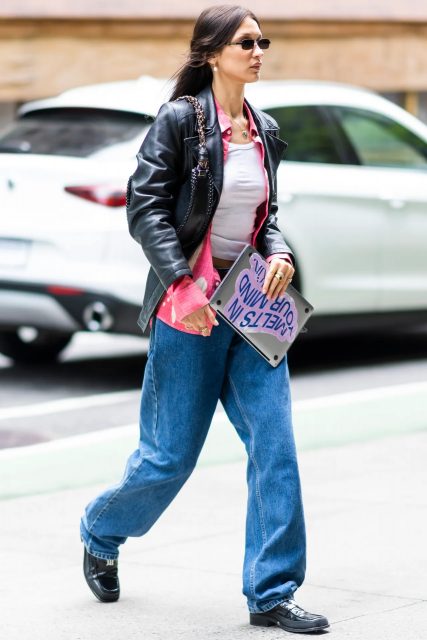 Bella Hadid 「最愛的手袋」不是來自大牌子？ 這個小眾手袋品牌因為她的力捧備受矚目！