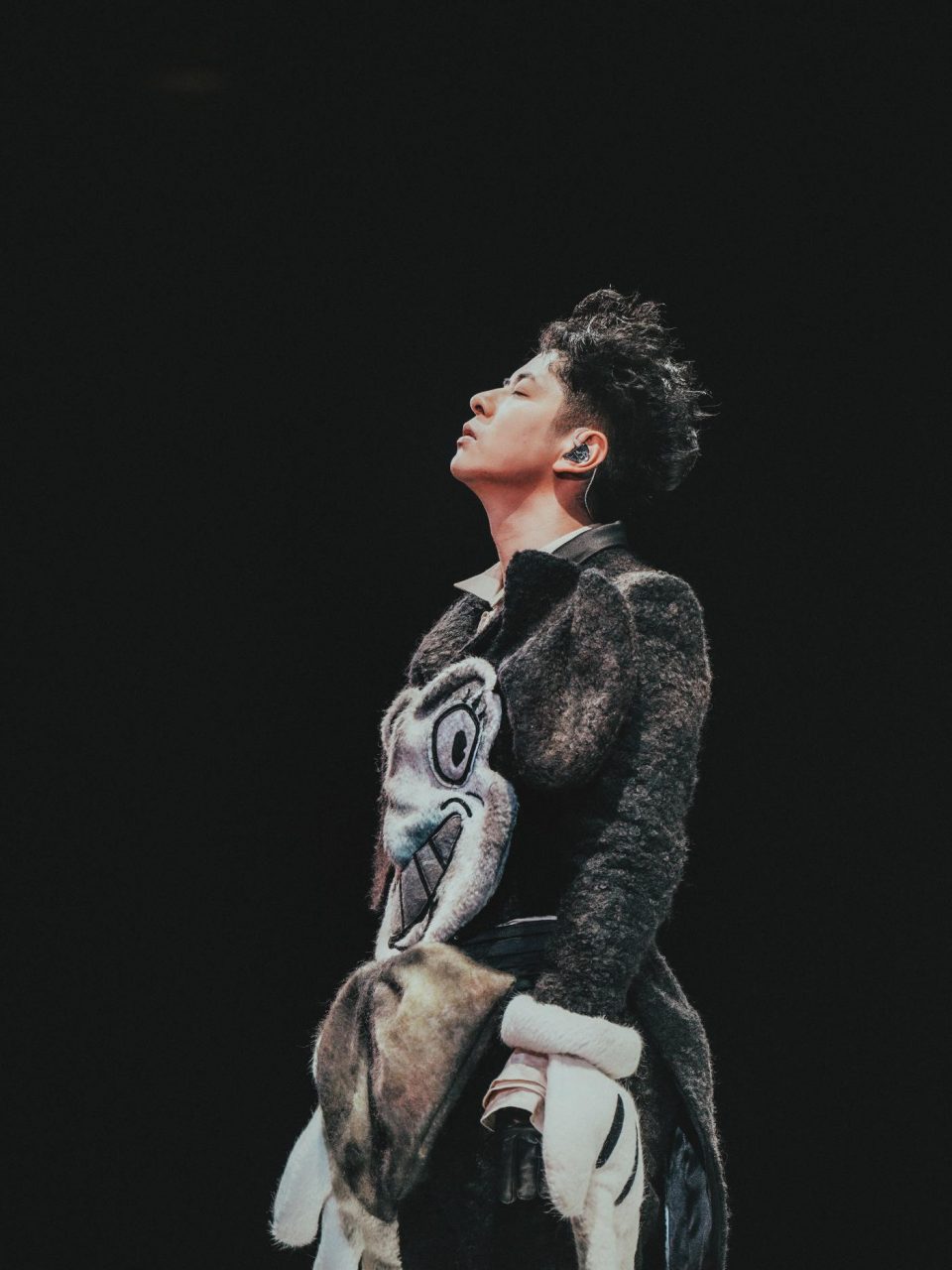 專訪設計師 Kit Wan,分享許廷鏗《in the round》演唱會造型創作理念