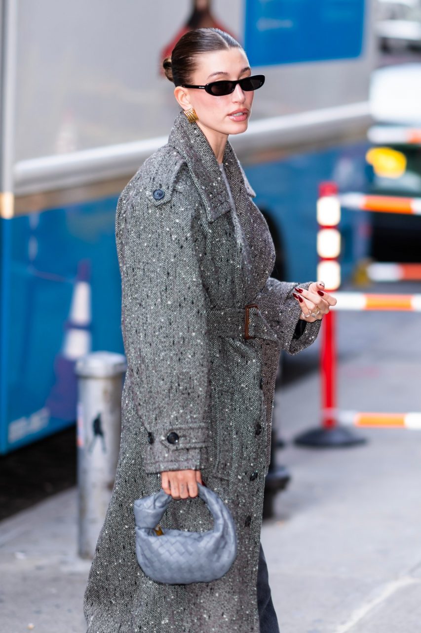 2023 時尚趨勢預測：新一年有哪些值得入手的手袋？13款時尚名人都在配搭的It Bags！Gucci Blondie、Bottega Veneta Jodie⋯⋯