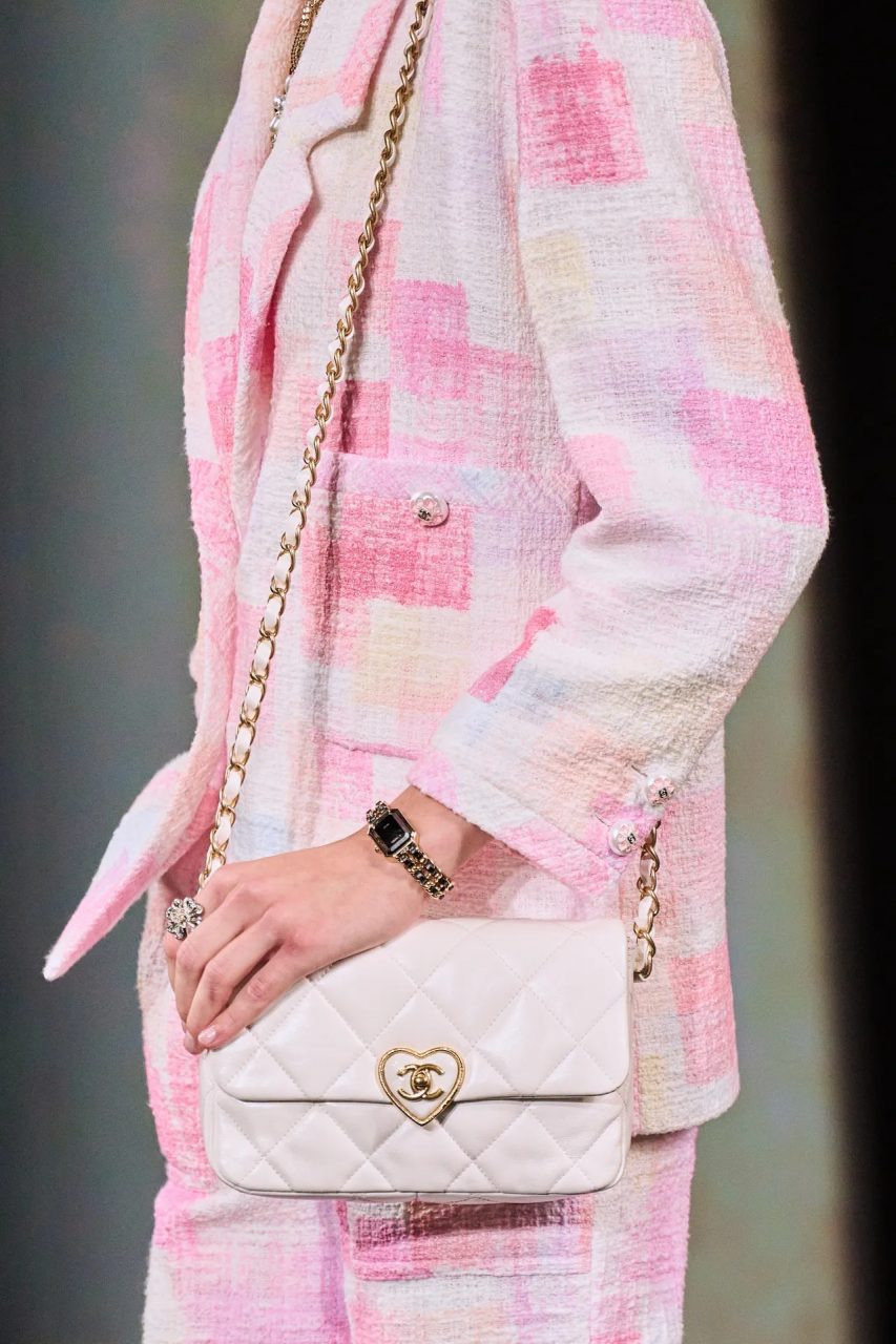 10款春夏最新 Chanel 手袋精選：經典款手袋、迷你22手袋、細號垂蓋手袋