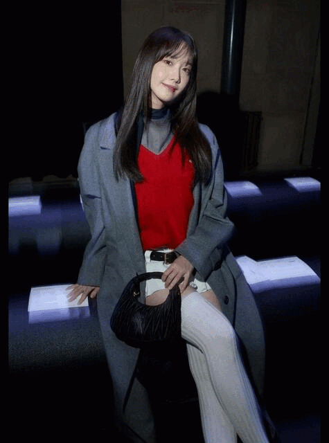 2023 手袋情報｜「半月手袋」持續大熱！盤點 Louis Vuitton、Miu Miu、Gucci、Ralph Lauren 等半月包款式