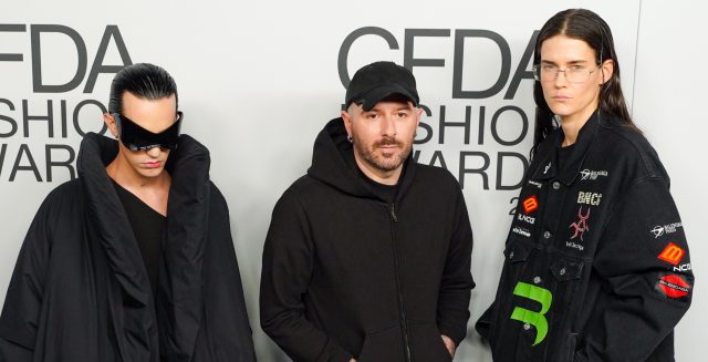 Balenciaga 2024早秋系列於洛杉磯舉行！繼去年在紐約交易所設天橋後再戰加州