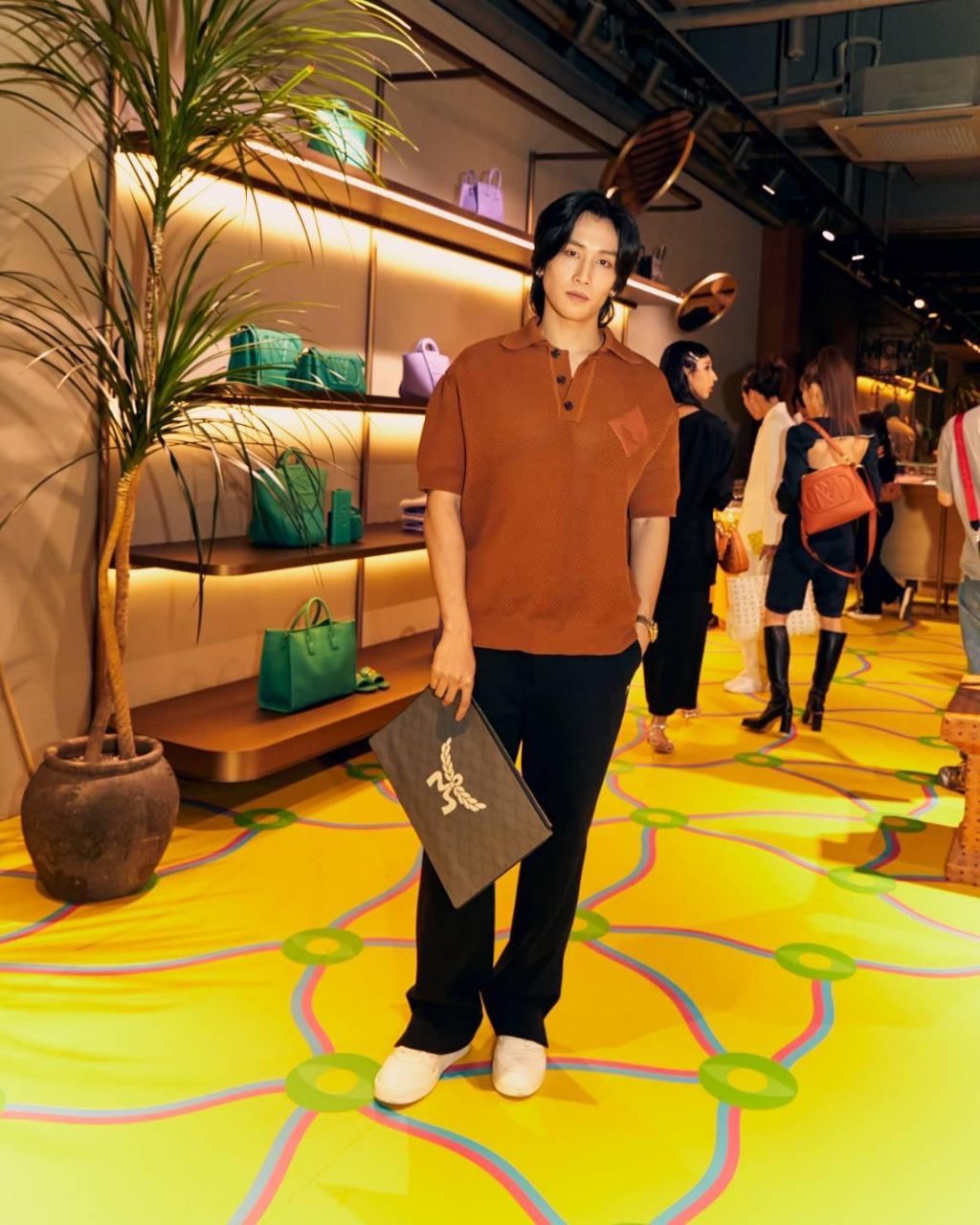 脫離服裝框架的藝術!MCM聯乘倫敦藝術家Yinka Ilori推出全新展覽 彰顯共情與共存