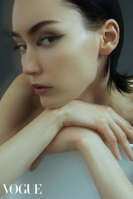 2023秋冬眼妝潮流:如何畫出最具創意的眼線?眼線新手教學手冊