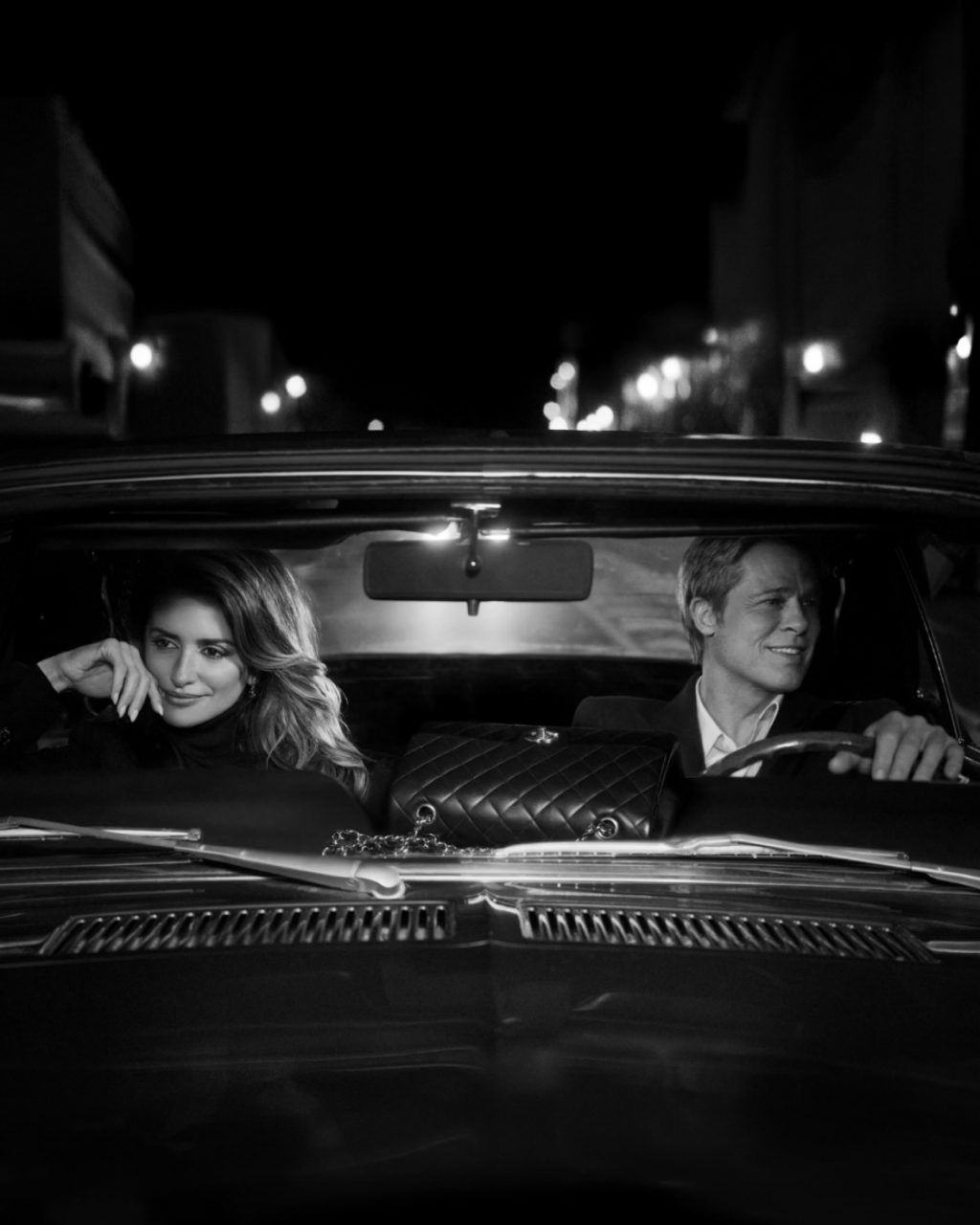 與Penélope Cruz談她在Chanel 2024秋冬時裝騷上與Brad Pitt的驚喜獻映及Iconic手袋的魅力